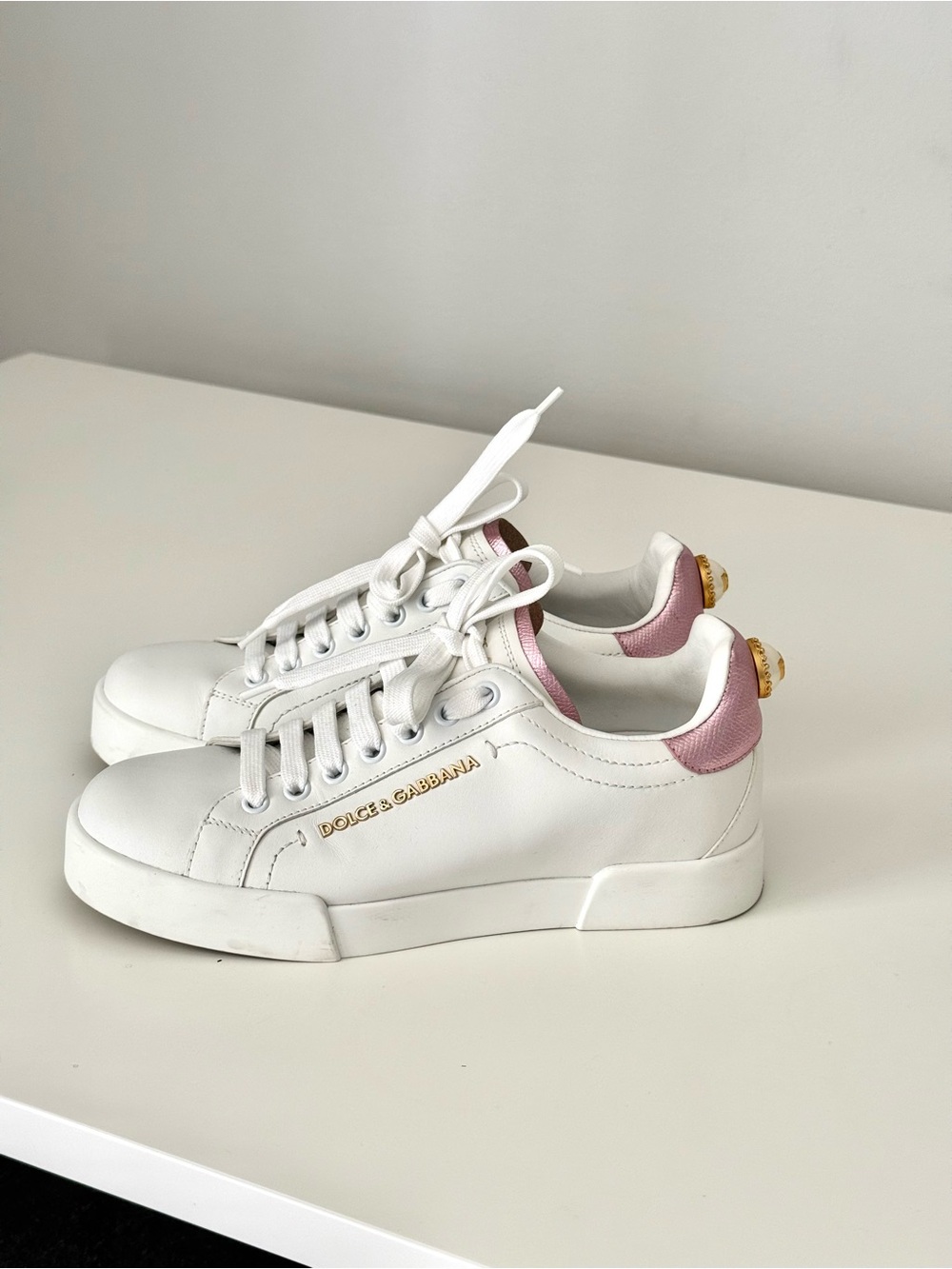 Dolce & Gabbana White Leather Sneakers with Pink Heel Accent